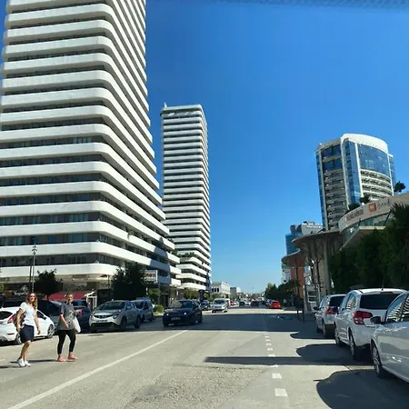 Sehrin Merkezinde Yepyeni Modern Dosenmis Daire Apartment